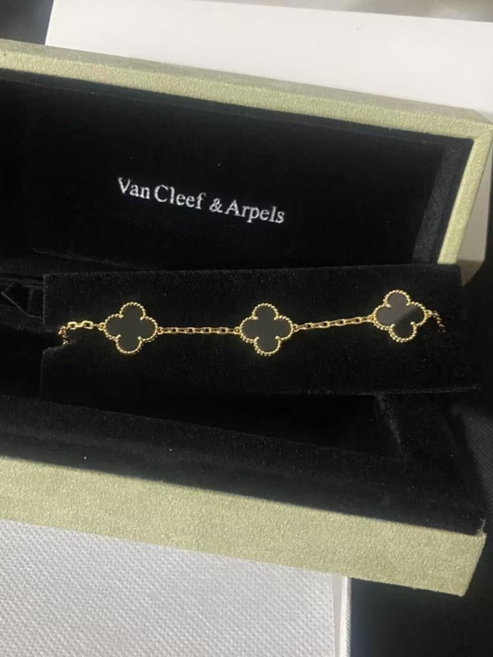 Van Cleef & Arpels Women's Bracelet